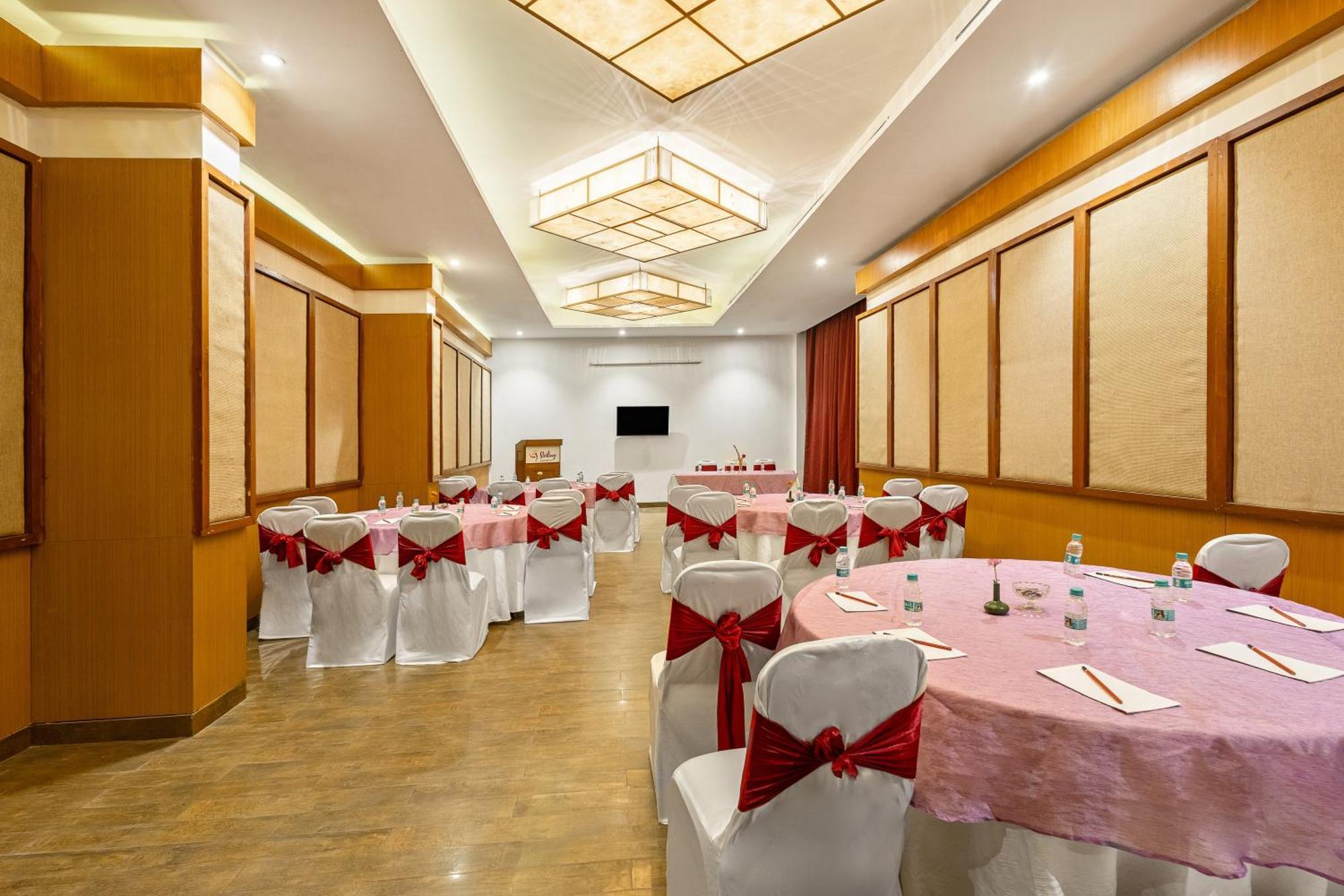 Sterling Manali Hotel Buitenkant foto