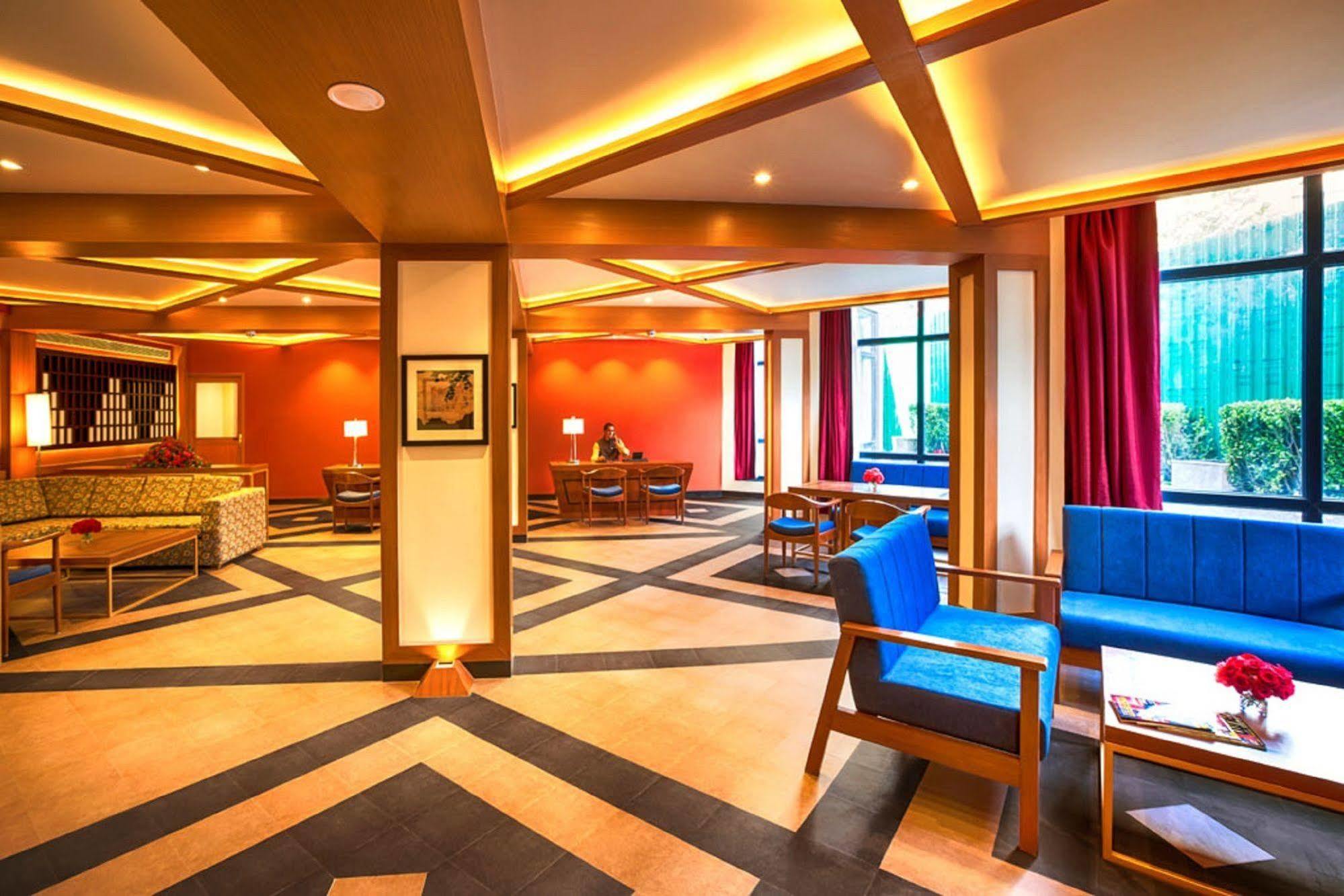 Sterling Manali Hotel Buitenkant foto
