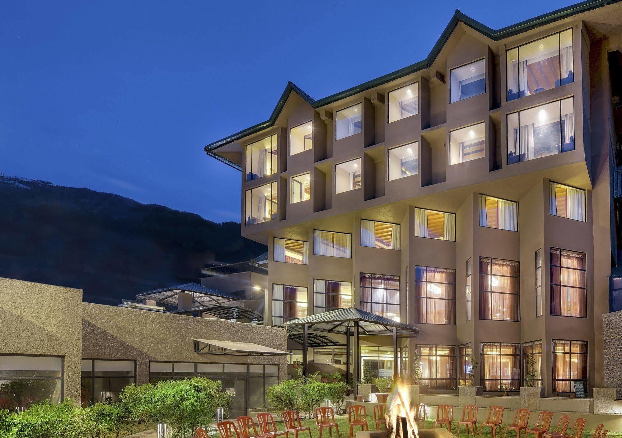 Sterling Manali Hotel Buitenkant foto