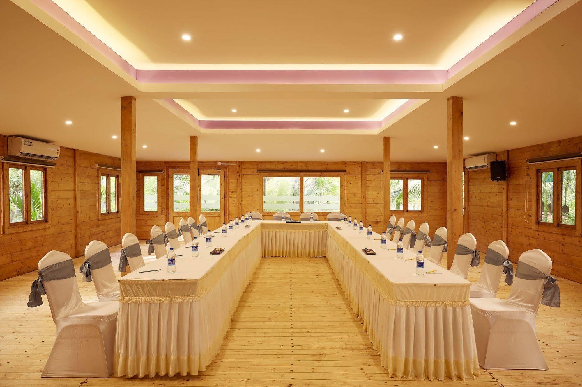 Sterling Manali Hotel Buitenkant foto